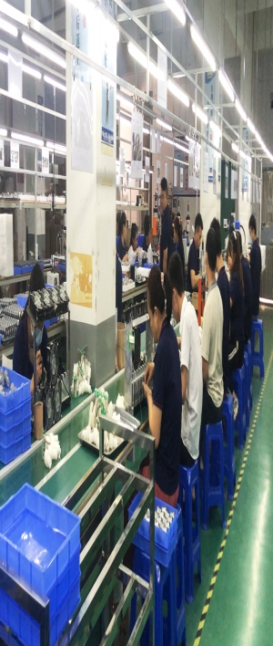 準(zhǔn)雙曲面減速電機(jī)生產(chǎn)所用設(shè)備展示